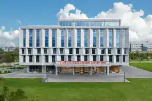 Hilton Garden Inn Kunming Dianchi, Куньмин