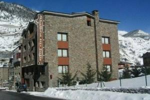 Sant Bernat Apartments, Канильо