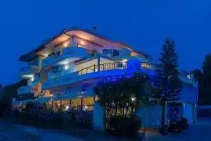 Zante Sky Suites, Аргаси