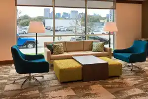 Home2 Suites by Hilton Dallas Downtown at Baylor Scott & White, Даллас