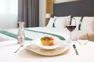 Holiday Inn Naples, An Ihg Hotel, Неаполь