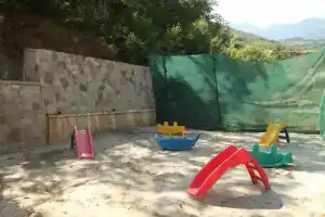 Гостиница «Эйлат», Партенит