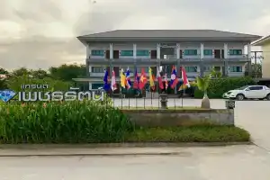 Phetcharat Grand Hotel Maesot, Мае Сот