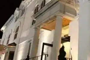 The Eaton Hotel, Бирмингем