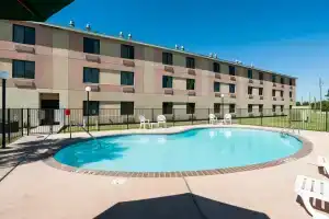 Quality Inn & Suites Lake Charles South, Лейк-Чарльз