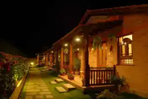 Vardan Resort n' Apartment, Покхара