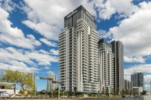 Meriton Suites Broadbeach, Gold Coast, Голд-Кост