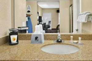 Quality Inn Asheville Downtown Tunnel Road, Ашвилл