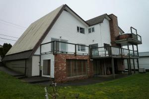 Fireflies Bed & Breakfast, Кэмпбелл-Ривер