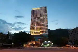Muong Thanh Grand Nha Trang Hotel, Нячанг