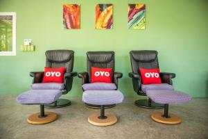 Oyo 617 Tira Hostel @ Chalong Phuket, Чалонг