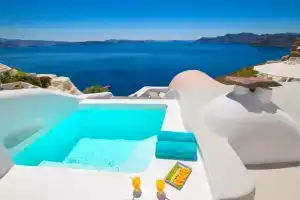 Onar Villas, Ия