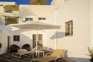 Elia Family Suites, Фира