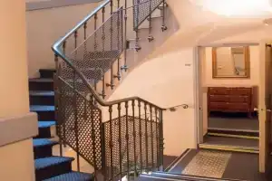 Modern Hotel, Антиб