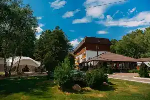 Клуб «Серебряный бор», Большекулачье