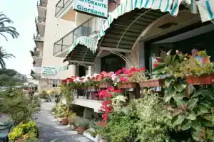 Hotel Giordana, Лоано