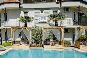 Bybassios Hotel, Орхание