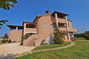 Apartments Dusanka 799, Štinjan