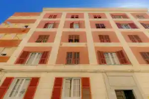 Flower Rooms Cagliari, Кальяри