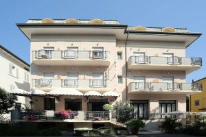 Hotel «Piccinelli», Римини