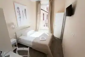 Emily Rooms, Сан-Ремо