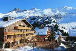 Отель «Madame Vacances Hôtel & Spa Le Mottaret», Мерибель