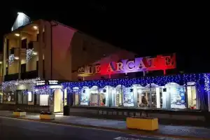 Le Arcate, Прая-а-Маре