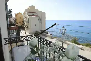 Costabella, Чефалу