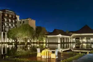 The St. Regis Lhasa Resort, Лхаса