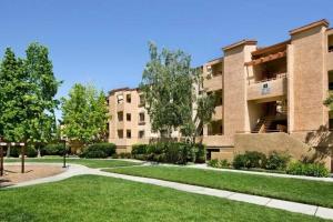 Oakwood Silicon Valley, Саннивейл
