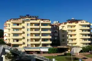 Yucesan Hotel, Авсаллар