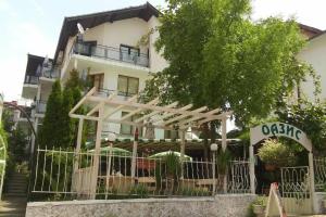 Guesthouse Oasis, Китен