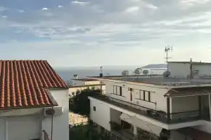 Natalie Apartments, Неос Мармарас