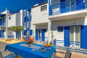 Vitorakis Apartments, Амудара