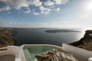 Aqua Luxury Suites, Имеровигли