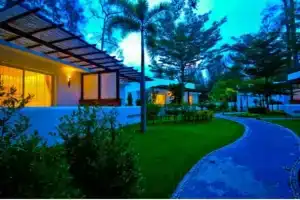 Yatale The Resort Trang, Пак Менг