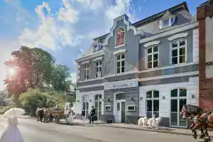 Stuckhotel Fettehenne, Ратинген