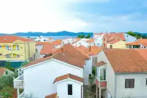 Lanterna Puntamika apt. near beach, Козино