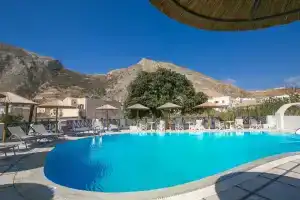Hotel «Sunshine», Камари