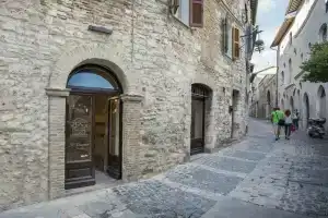Hotel «Il Duomo», Ассизи