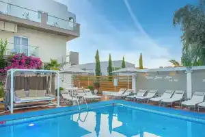 Kastro Beach Apartments, Малия