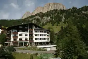 Residence Riposo, Кольфоско