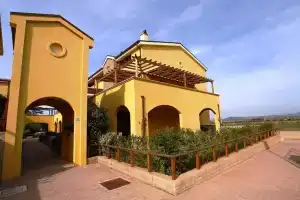 Appartamenti Le Due Ruote, Альберезе