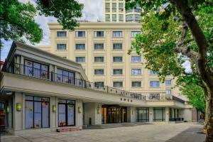 Shanghai Donghu Hotel, Шанхай