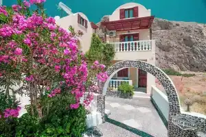 Villa Dima, Перисса