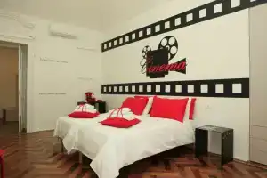 Loca Rental Rooms, Турин