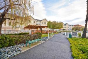 Homewood Suites by Hilton Oakland Waterfront, Окленд
