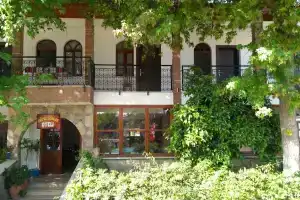 Guzel Gunler Oteli, Дальян