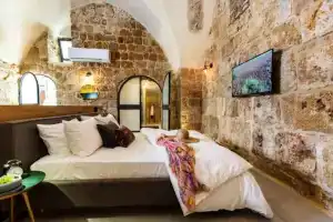 Ola Del Mar, Акко