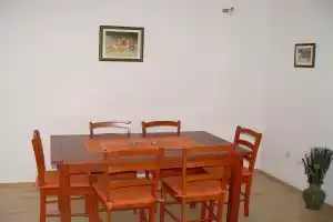 Apartments Amari, Кастель Стари